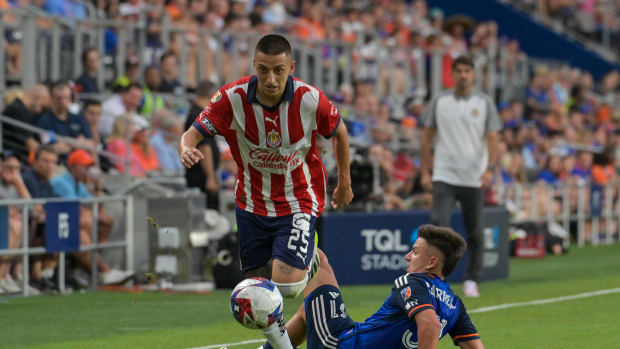 Roberto Piojo Alvarado en FC Cincinnati v Chivas Guadalajara